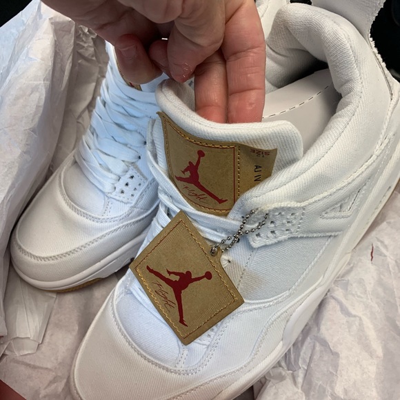 Air Jordan Nikes - Picture 7 of 16